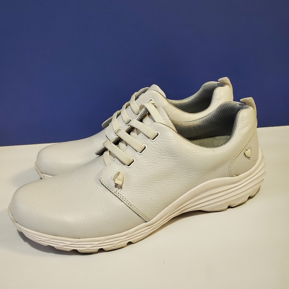 Nurse Mates Align Velocity Sneakers. Size 11m